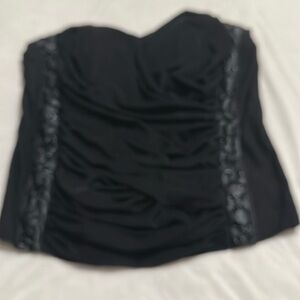 Black bustier